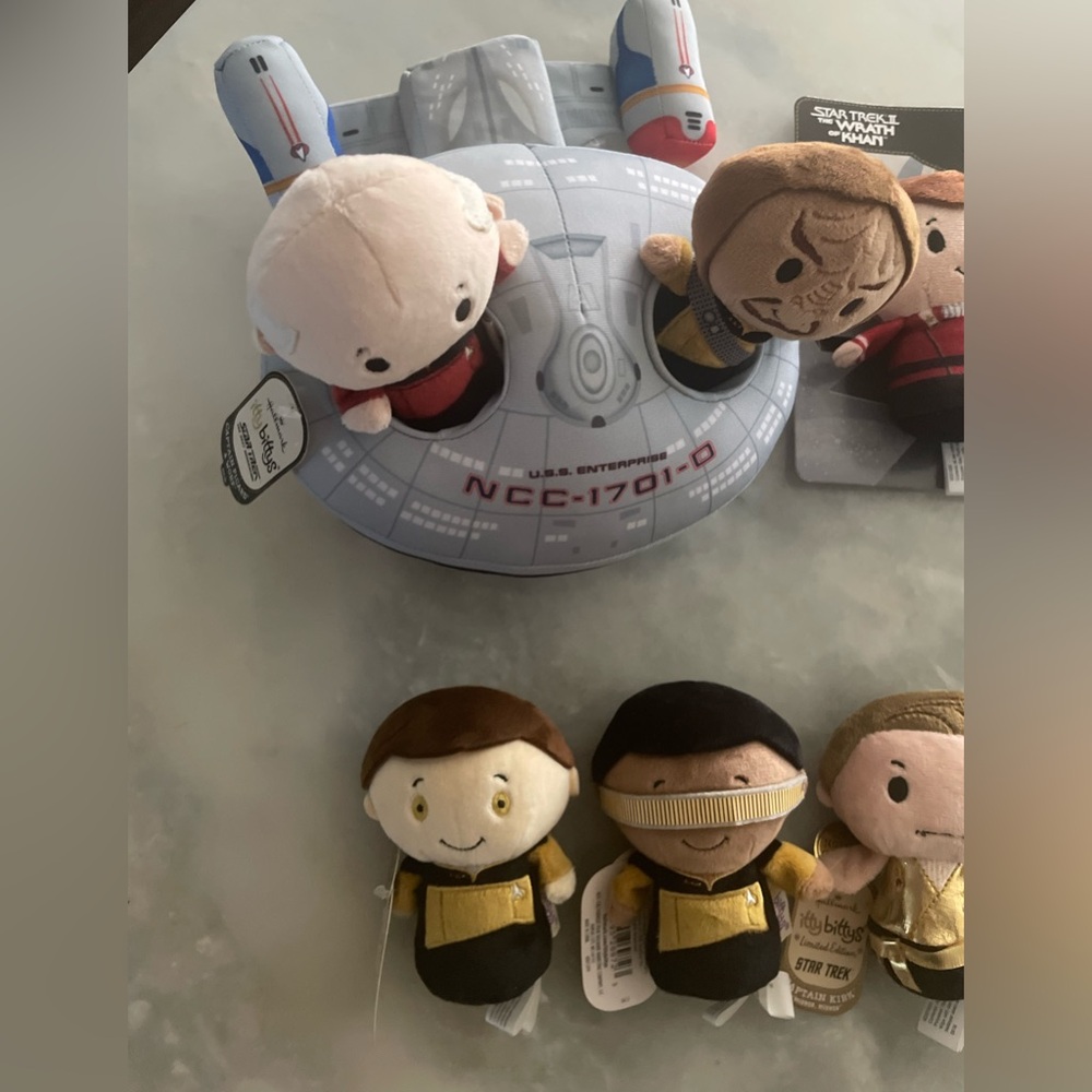Hallmark itty bittys Star Trek plush toys U.S.S. Enterprise NCC-1701-D Rare HTF - Picture 6 of 13
